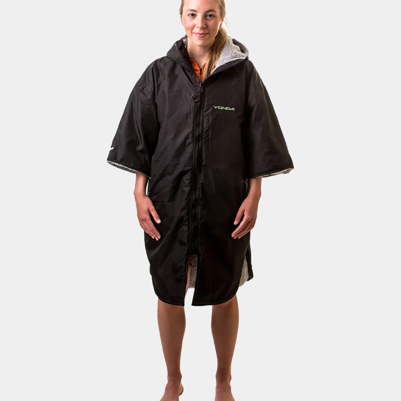 YONDA Waterproof Changing Robe - Black & Grey